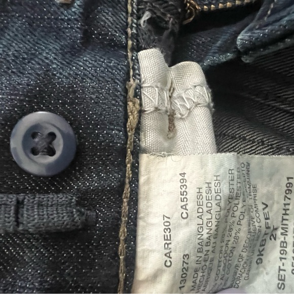 Cat and Jack & Wrangler Boys Jeans 2T Light & Dark Wash - Picture 9 of 9